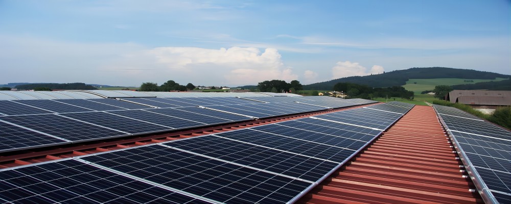 produzione di energia solare fotovoltaica