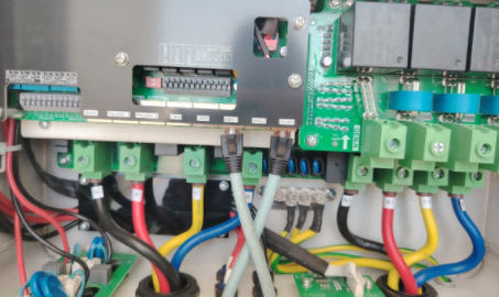 Soluzione per il protocollo di comunicazione tra inverter e BCU (unità di controllo batteria)